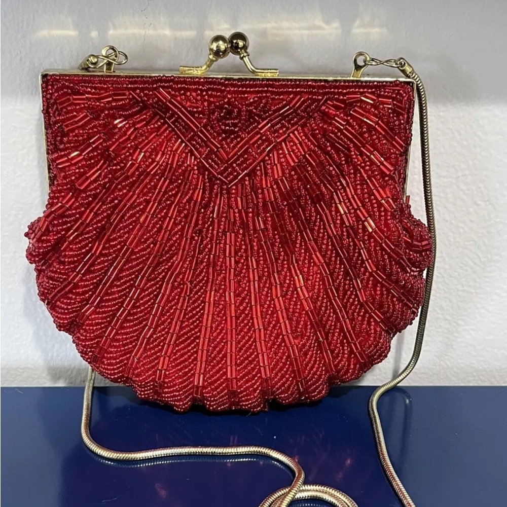 Red Beaded Purse Evening Bag Clamshell Scallop Clutch Gold Chain Vintage 70s 80s - Picture 8 of 8